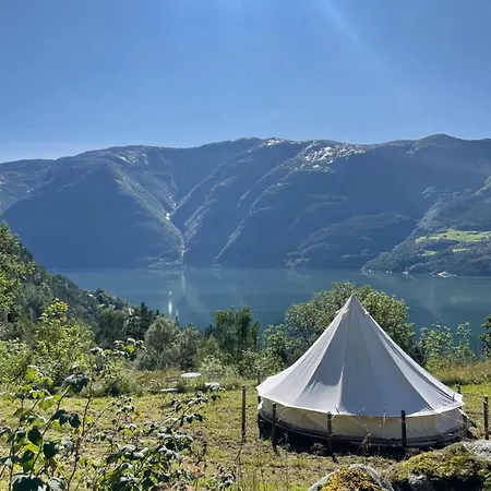 Glamping Kalhagen * Vangsbygd