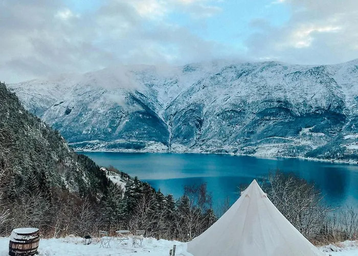 Glamping Kalhagen ラグジュアリーテント